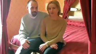 Italian non-professional pair fuck in the butt
