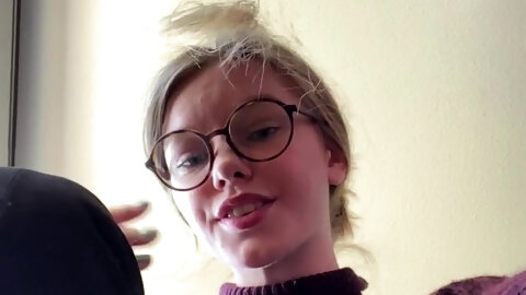 Yana teenage amateur naked blonde babe at home