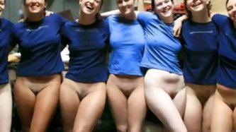 Non-Professional Public Muff Flashing Gals