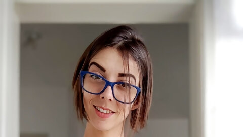 Big glasses and small tits makes sexy