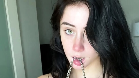Brunette Solo Webcam Masturbation